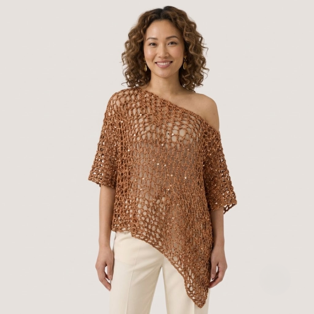 ⁠Poncho Kleopatra